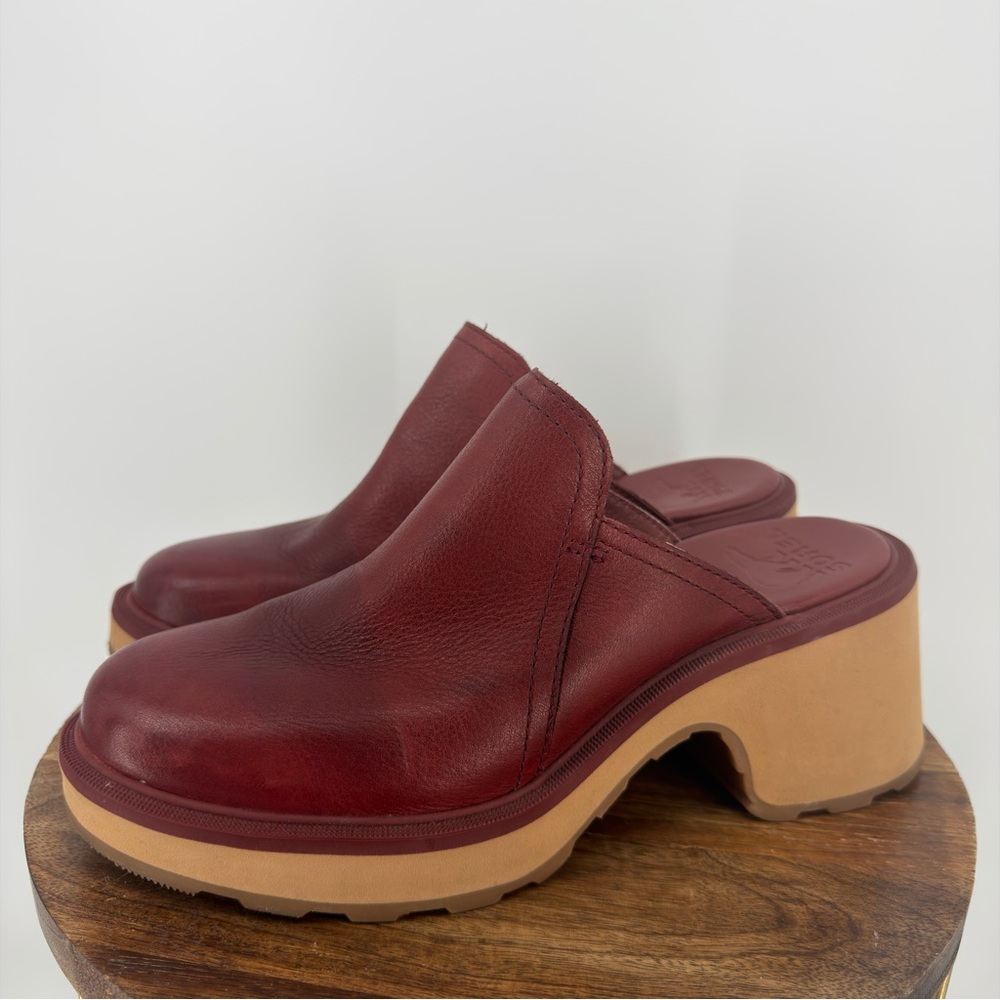 Sorel Women's Burgundy Leather‎ Mules